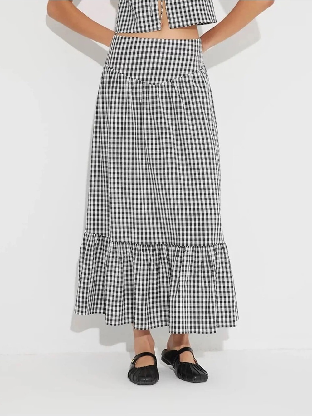 Women's Tiered midi Skirt - Wild Fable Black Plaid gingham size small